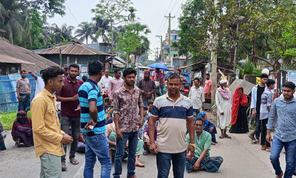 লঞ্চে অতিরিক্ত ভাড়ার প্রতিবাদ, কারাগারে ২৮ যাত্রী!